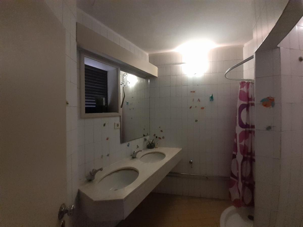 City Drops Hostel Batalhaprivate Room Porto Bagian luar foto